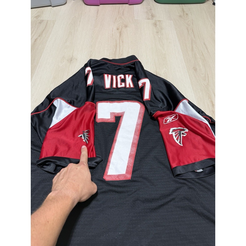 Reebok Atlanta Falcons Men's 2XL Mike Vick #7 Football Jersey NFL Mesh Black - Picture 6 of 7